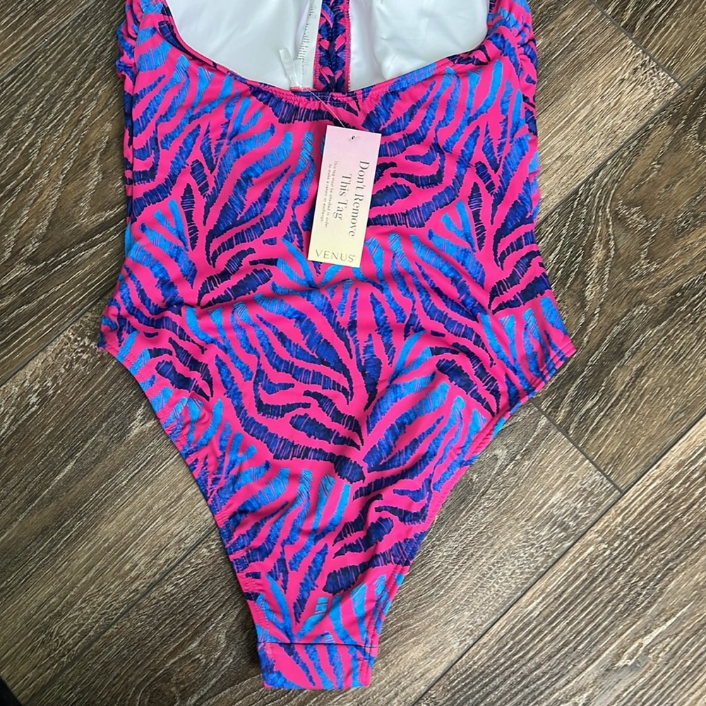 Swimsuit - Picture 10 of 14